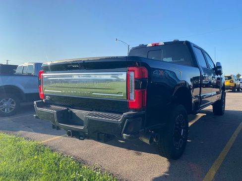 Used 2024 Ford F250 Platinum AWD/4WD image 10