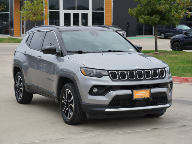 Certified 2024 Jeep Compass Limited AWD/4WD image 2