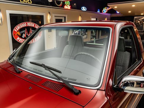 Used 1991 Toyota Pickup Deluxe image 28