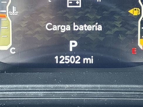 Used 2025 Jeep Wrangler Unlimited Rubicon image 32