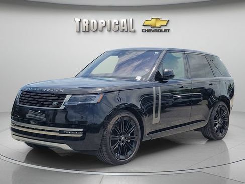 Used 2023 Land Rover Range Rover SE AWD/4WD image 1