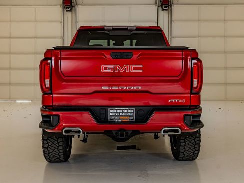 Used 2023 GMC Sierra 1500 AT4 w/ AT4 Preferred Package AWD/4WD image 8