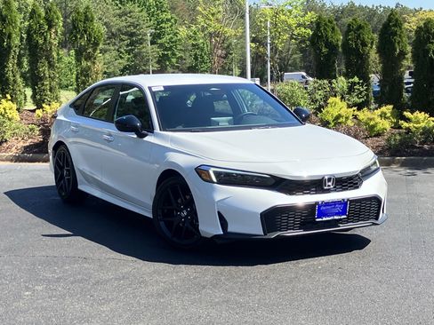 Used 2025 Honda Civic Sport image 2