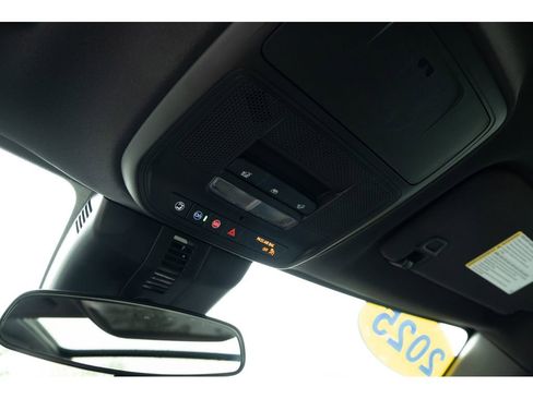 Used 2025 Chevrolet Traverse LT w/ Sun and Wheel Package FWD image 30