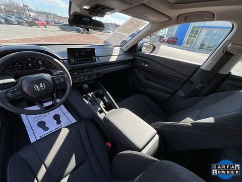 Certified 2025 Honda Accord SE image 19