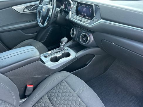 Used 2021 Chevrolet Blazer LT FWD image 18