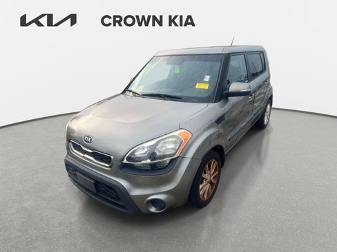 Used 2013 Kia Soul + FWD image 1
