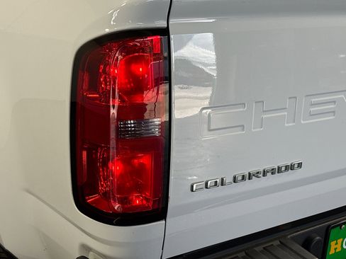 Used 2022 Chevrolet Colorado LT w/ Fleet Safety Package image 35