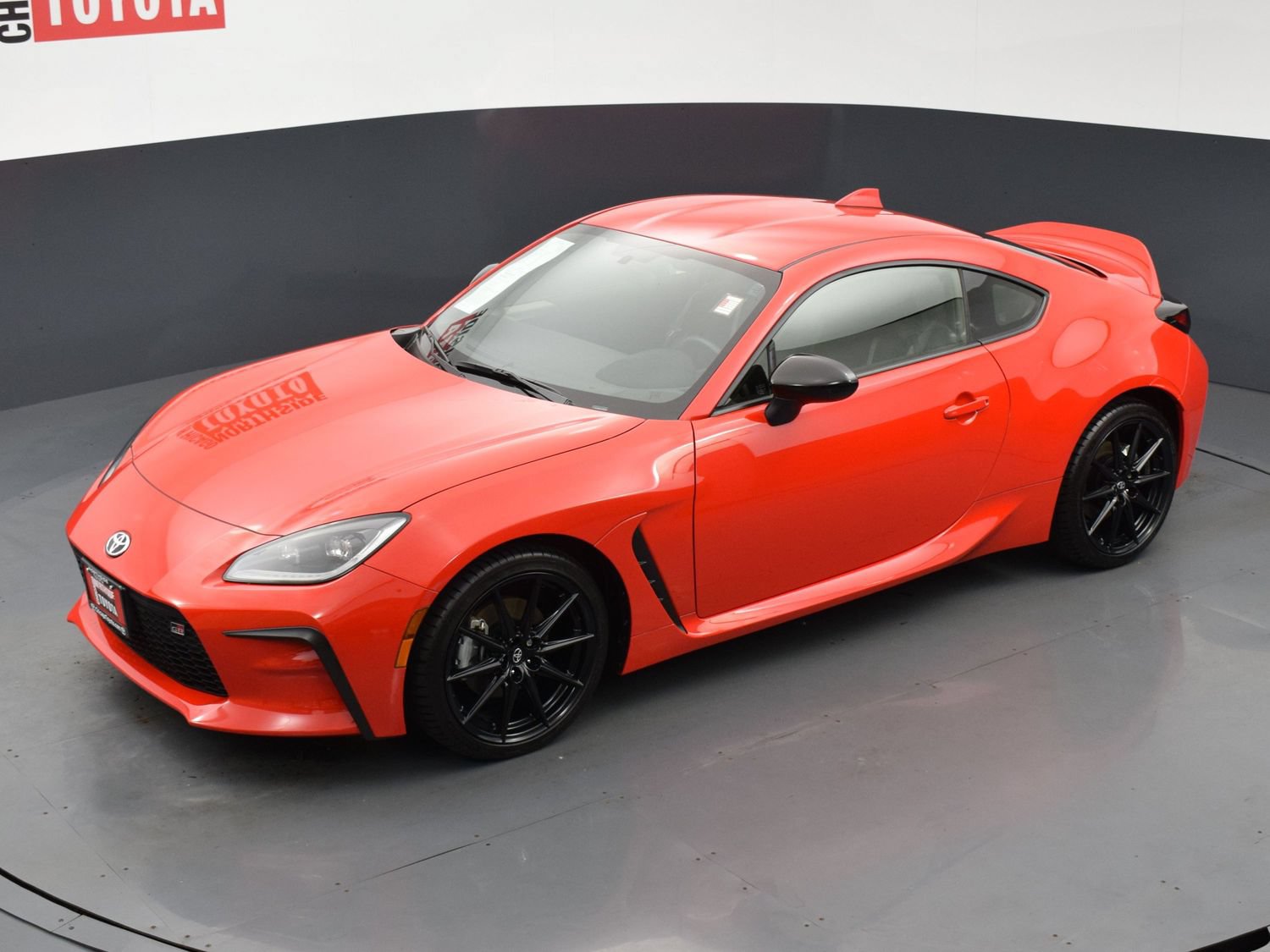 Used 2025 Toyota GR86 Premium RWD image 25