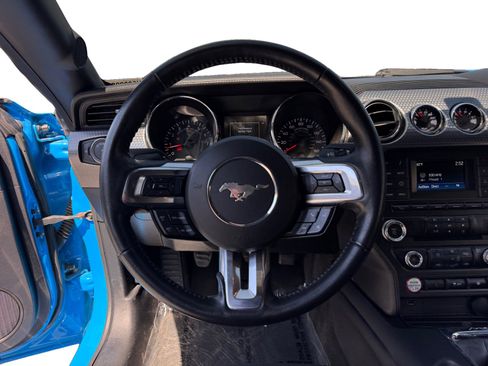 Used 2017 Ford Mustang GT w/ GT Performance Package RWD image 12