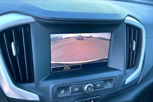 Used 2023 GMC Terrain SLE FWD image 18