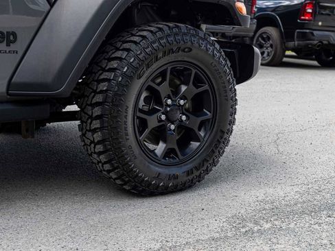 Used 2023 Jeep Wrangler Unlimited Sport AWD/4WD image 9