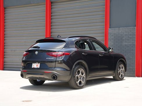Used 2022 Alfa Romeo Stelvio Sprint AWD/4WD image 10