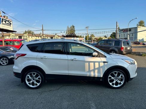Used 2014 Ford Escape Titanium w/ Equipment Group 401A AWD/4WD image 6