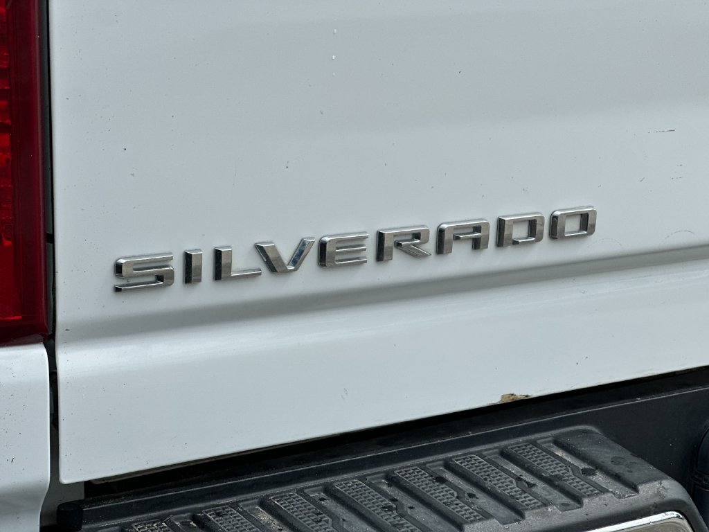 Used 2023 Chevrolet Silverado 3500 LT w/ Convenience Package AWD/4WD image 26