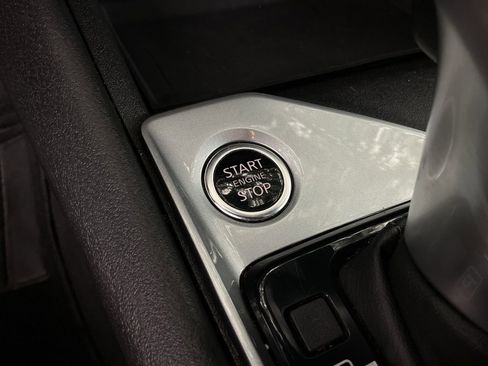 Used 2025 Nissan Altima 2.5 SV FWD image 21