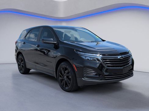 Used 2023 Chevrolet Equinox LS w/ Midnight Edition FWD image 9