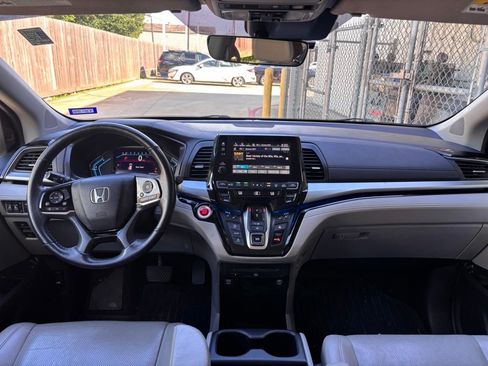 Used 2020 Honda Odyssey Elite image 19