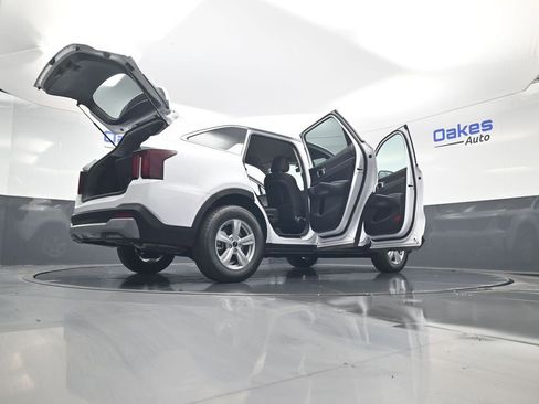 New 2026 Kia Sorento LX FWD image 60