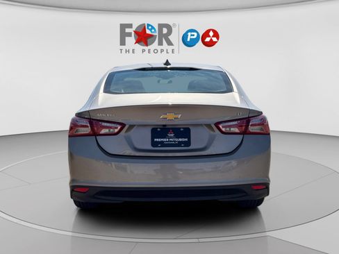 Used 2022 Chevrolet Malibu LT image 4