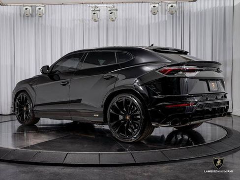Used 2024 Lamborghini Urus S AWD/4WD image 5