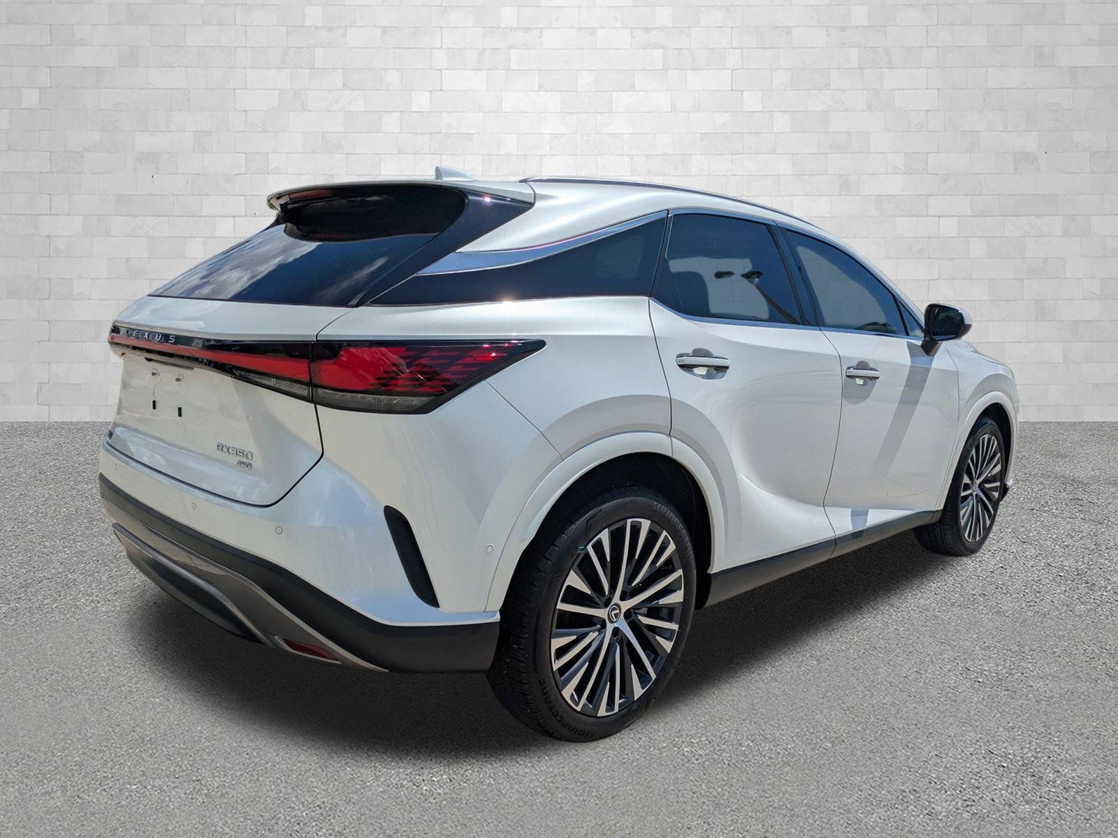 Used 2025 Lexus RX 350 Premium Plus w/ Convenience Package AWD/4WD image 2