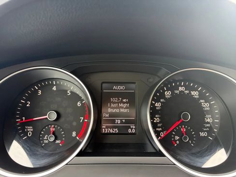 Used 2018 Volkswagen Jetta SE FWD image 32