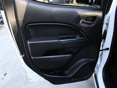 Used 2018 Chevrolet Colorado LT RWD image 10
