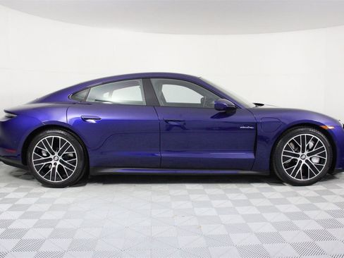 Used 2020 Porsche Taycan Turbo image 8
