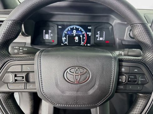 Used 2026 Toyota Tacoma SR image 19