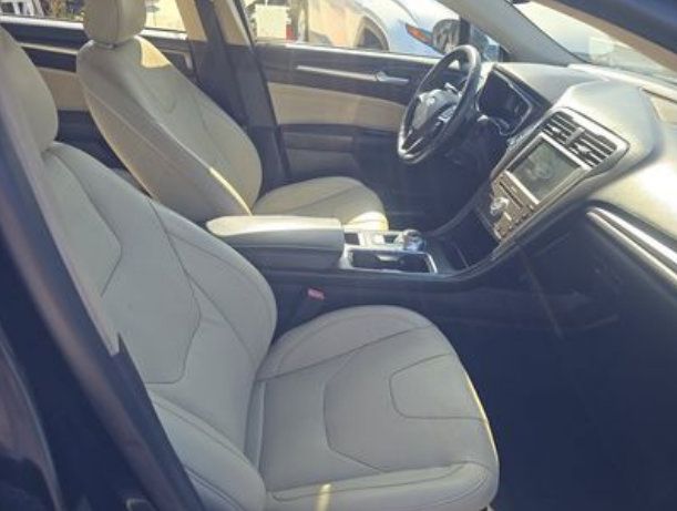 Used 2018 Ford Fusion Titanium AWD/4WD image 7