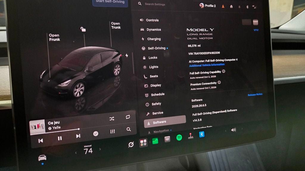 Used 2023 Tesla Model Y Long Range AWD/4WD image 47