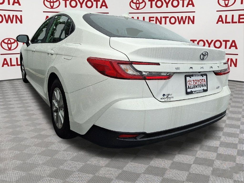 Used 2025 Toyota Camry LE FWD image 4