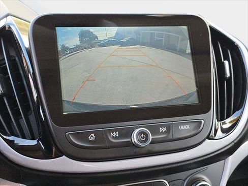 Used 2018 Chevrolet Volt LT w/ Comfort Package FWD image 30