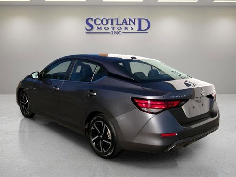 Used 2024 Nissan Sentra SV FWD image 8