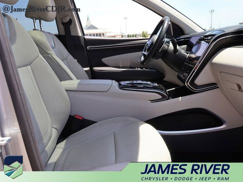 Used 2022 Hyundai Tucson Limited w/ Cargo Package FWD image 9