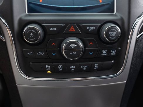 Used 2018 Jeep Grand Cherokee Limited AWD/4WD image 36