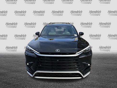 New 2026 Lexus TX 500h AWD image 3