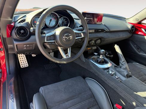 New 2026 MAZDA MX-5 Miata Club w/ Brembo/BBS Recaro Package RWD image 15