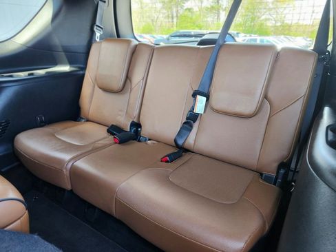 Used 2024 INFINITI QX80 Sensory AWD/4WD image 16