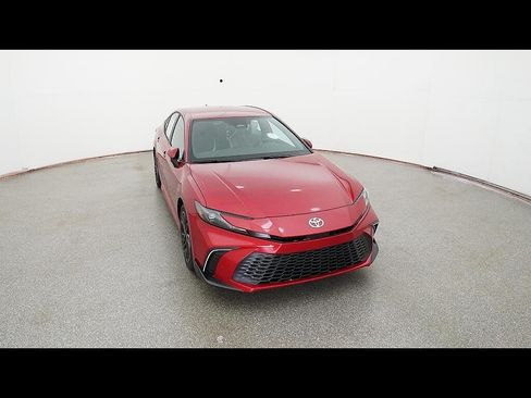 Used 2026 Toyota Camry SE FWD image 16