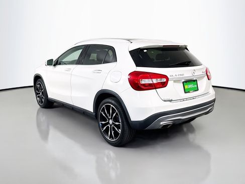 Used 2017 Mercedes-Benz GLA 250 4MATIC w/ Premium Package image 7