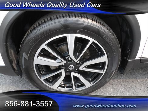 Used 2018 Nissan Rogue SL w/ Premium Package AWD/4WD image 11