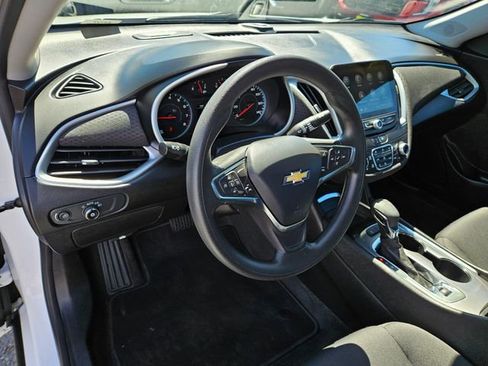 Used 2024 Chevrolet Malibu LT FWD image 27