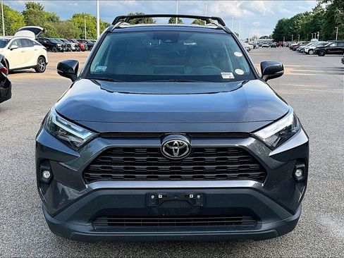 Used 2022 Toyota RAV4 XLE Premium AWD/4WD image 2