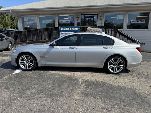 Used 2015 BMW 750Li RWD image 7