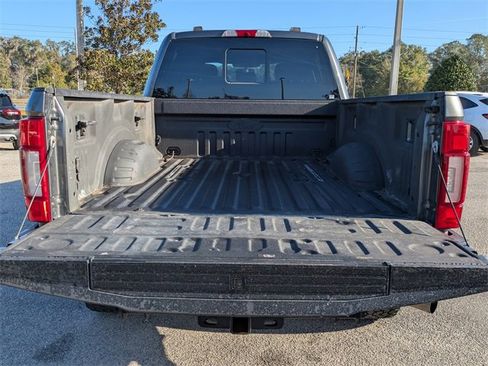 Used 2020 Ford F350 Lariat image 13