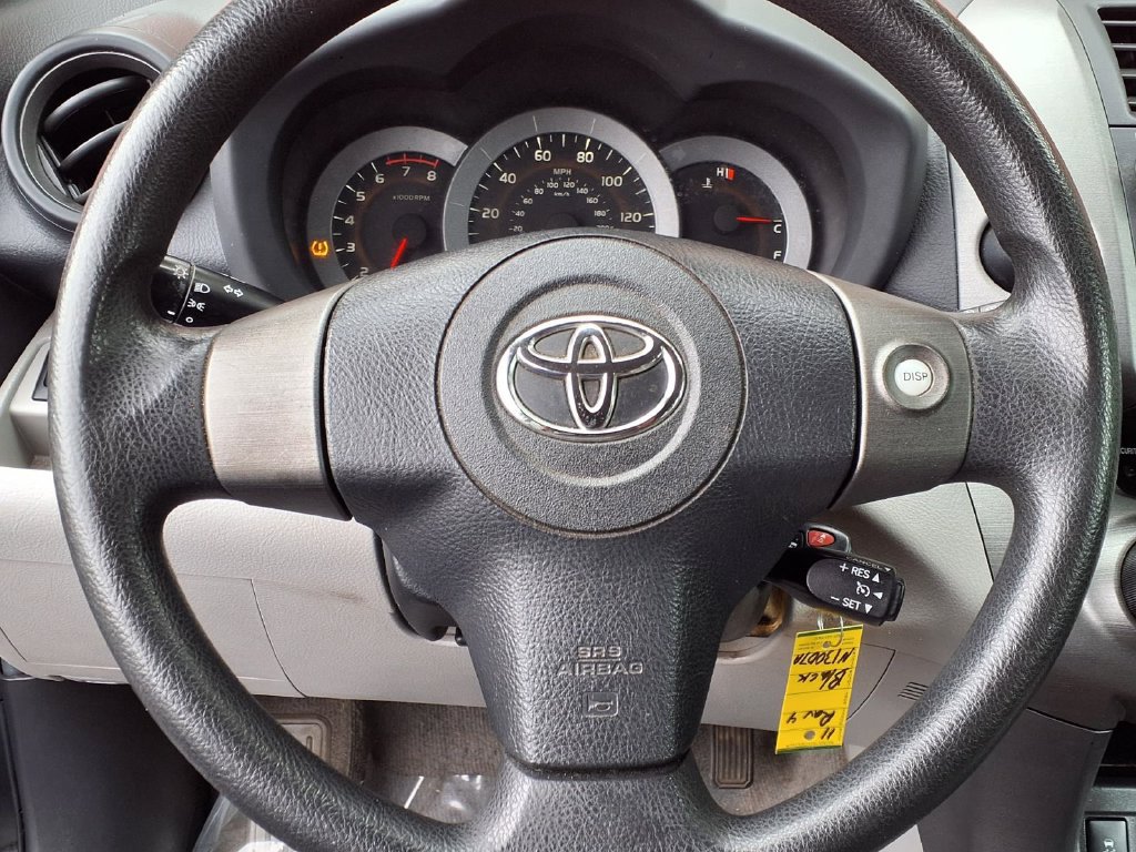 Used 2011 Toyota RAV4 2WD w/ Base L4 Extra Value Pkg image 19