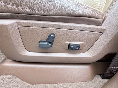 Used 2023 RAM 3500 Limited image 24