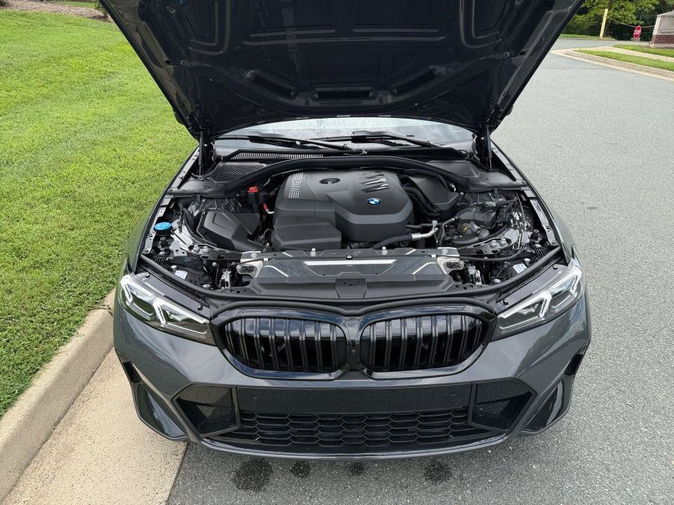 New 2026 BMW 330i xDrive Sedan w/ M Sport Package AWD/4WD image 16